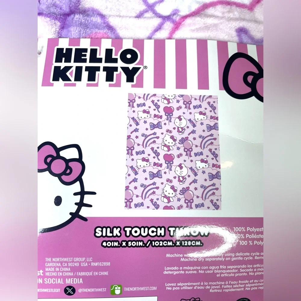 Hello Kitty Silk Touch Plush Throw PINK BALLOONS Rainbows Bows 40x50 NEW NWT